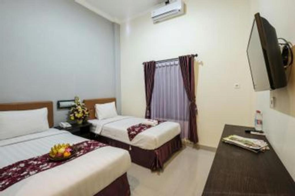 Malioboro Garden Hotel Yogyakarta Exterior photo