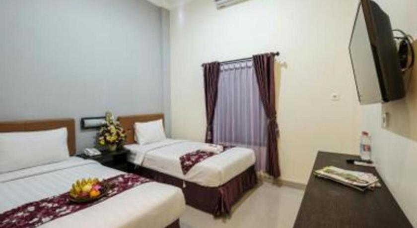Malioboro Garden Hotel Yogyakarta Exterior photo