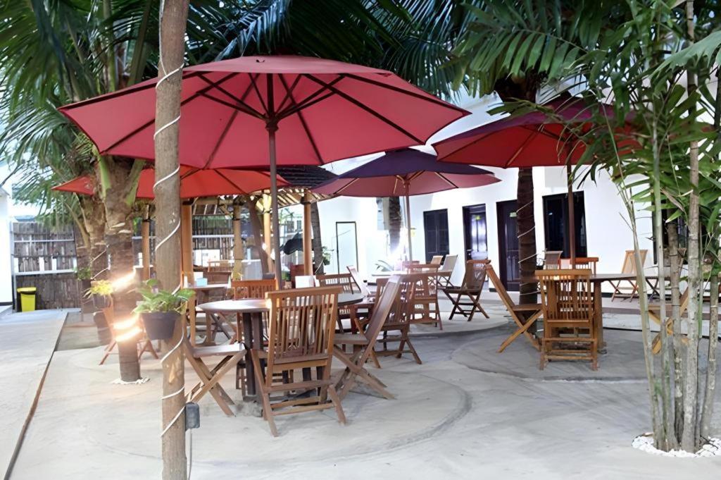 Malioboro Garden Hotel Yogyakarta Exterior photo
