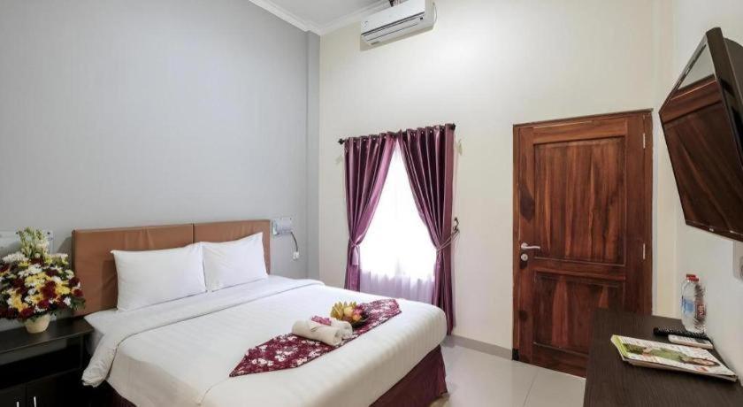 Malioboro Garden Hotel Yogyakarta Exterior photo