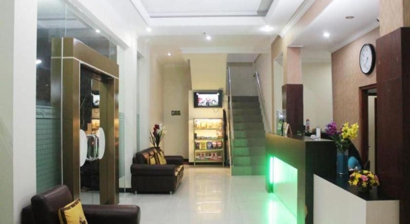 Malioboro Garden Hotel Yogyakarta Exterior photo